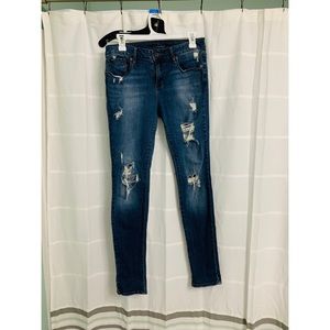 Bullhead Distressed Jeans